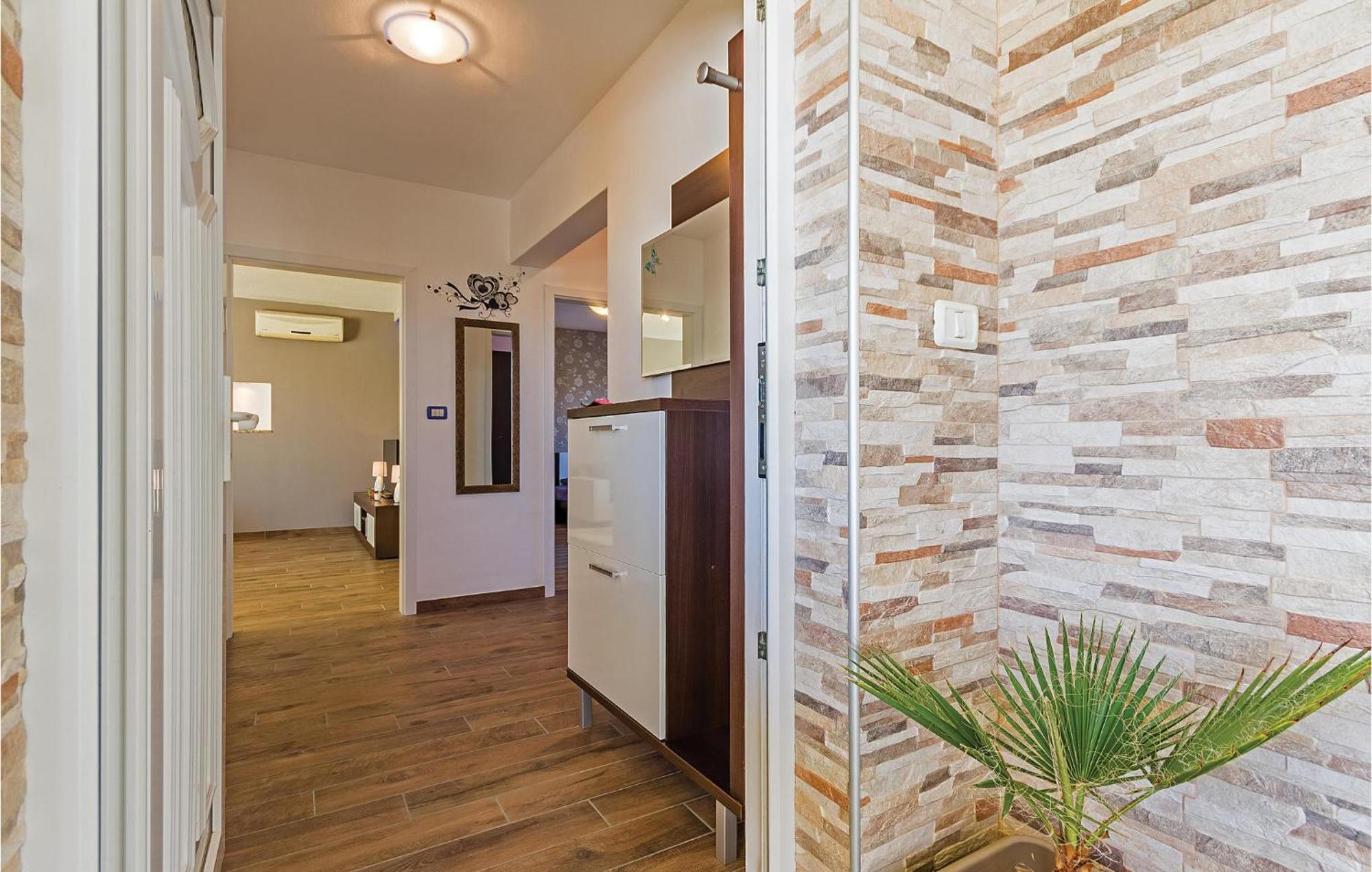 4 Bedroom Beautiful In