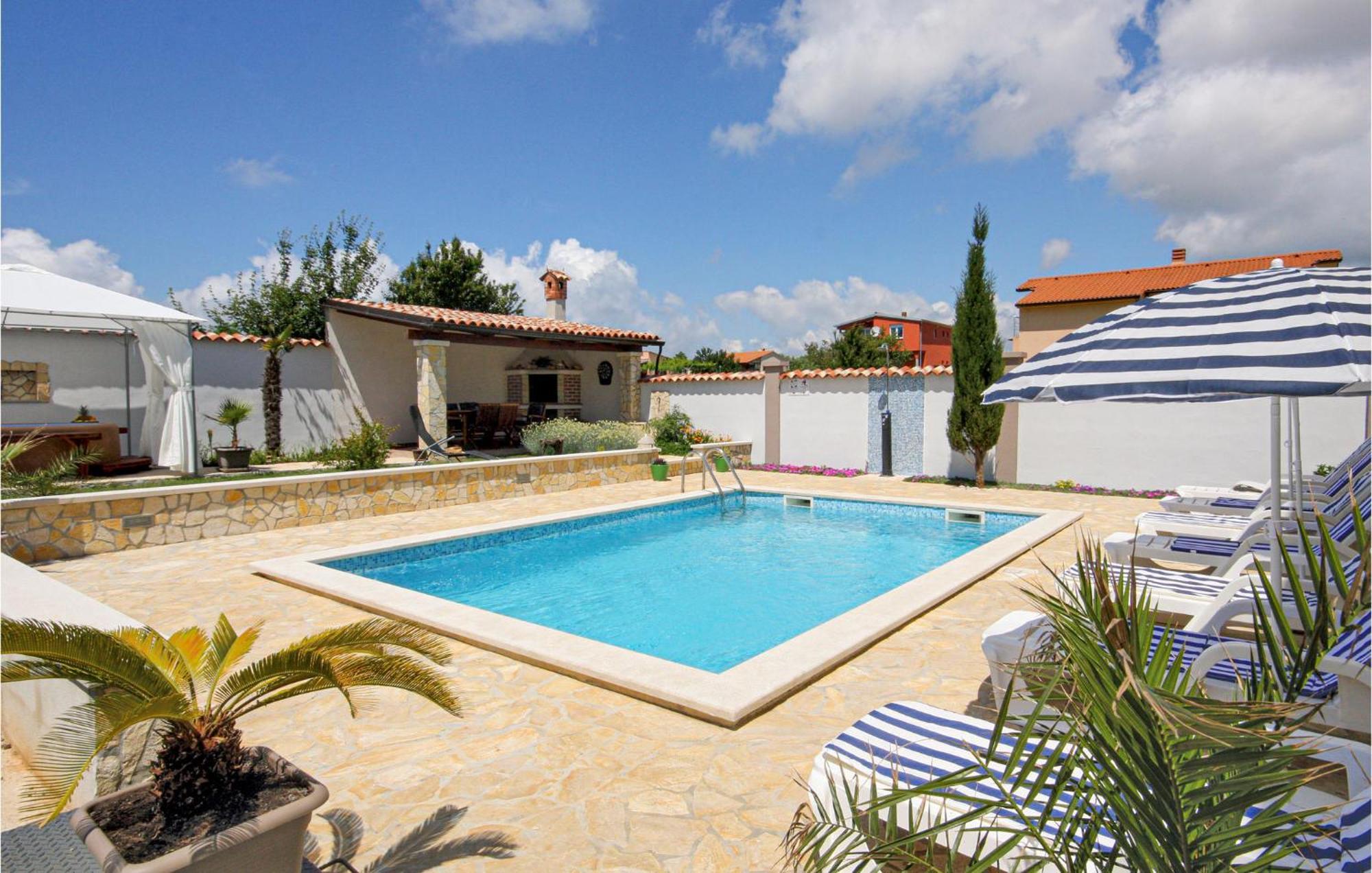 4 Bedroom Beautiful In *